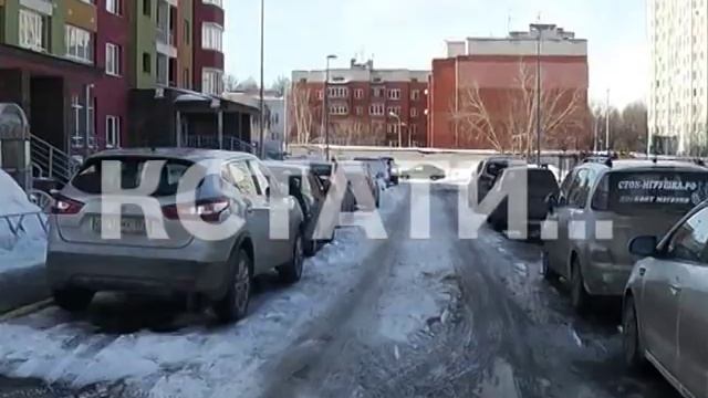 Околпачили - сотрудник клининговой компании, обслуживая одну машину, заодно обокрал соседнюю смотреть онлайн