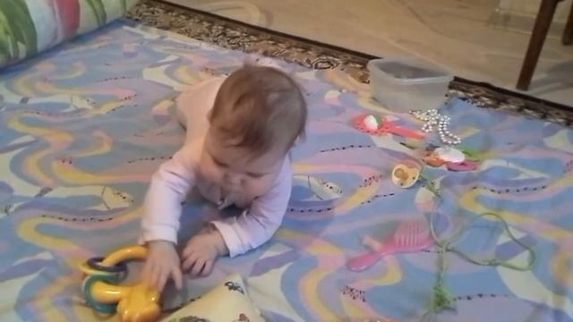 Первый зубик Эвелины) смотреть онлайн