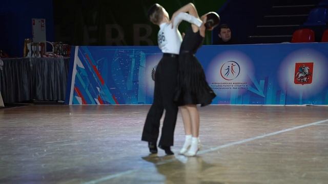 Часовников Матвей и Василенко Василиса - Медленный вальс. Первенство Москвы 2023. Двоеборье смотреть онлайн