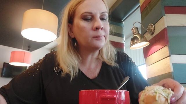 мукбанг Итальянский  ресторан суп с мидиями