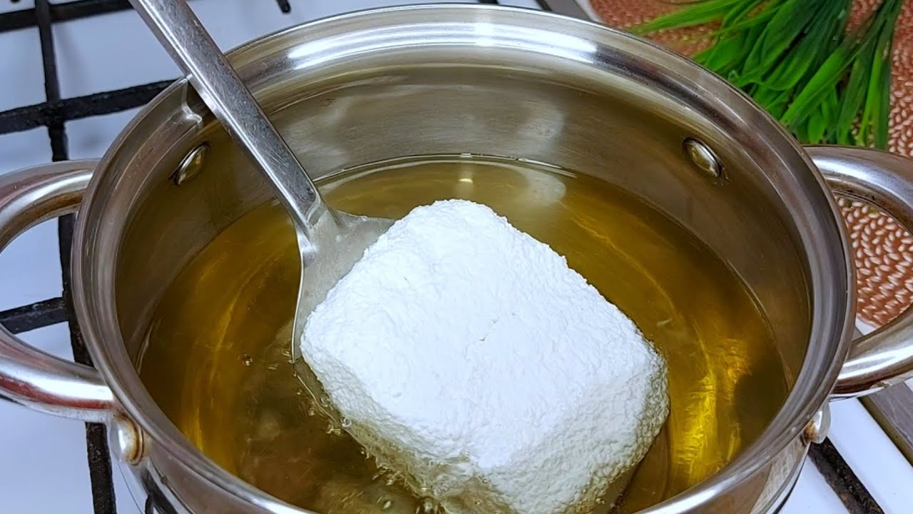 Вместо Сырников кидаю творог и соду в кипящее масло! ОХ какая вкусняшка. Мало кто знает этот рецепт смотреть онлайн