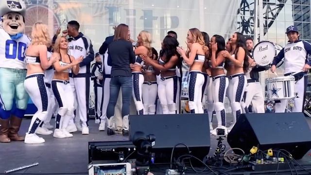 Proposal at Dallas Cowboys Game смотреть онлайн