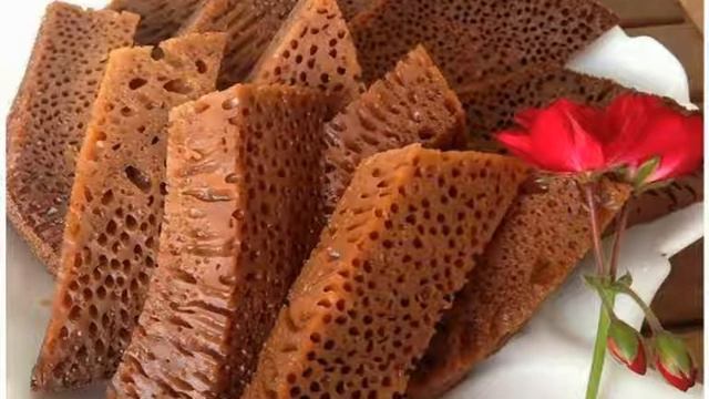 Домашние блины с черничным джемом