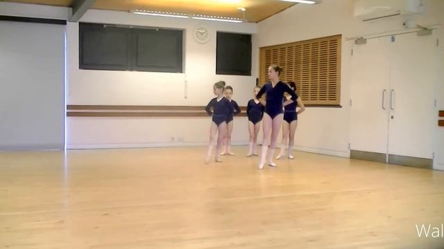 Ballet Class  Age  6-7 Year Olds   (Grade 1 Ballet  RAD)