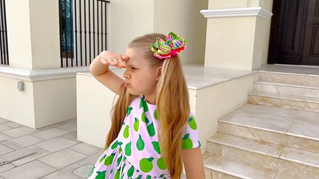 Educational stories for kids from Roma and Diana смотреть онлайн