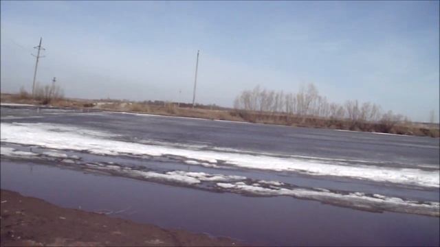 г Ачинск, река Чулым в районе понтонного моста 08.04.20г. Автор Елена Цыганова смотреть онлайн