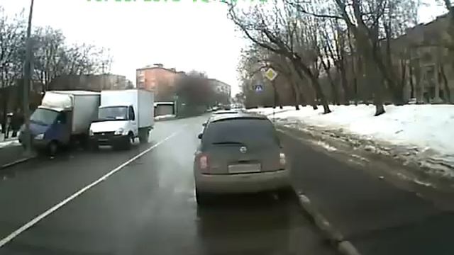 Купил новую газель, к габаритам не привык... смотреть онлайн