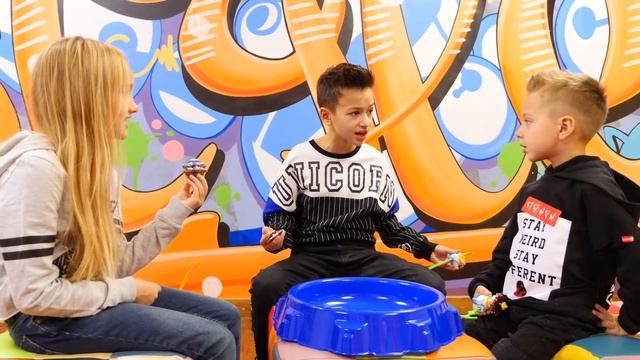 Не ПОДЕЛИЛИ Первое Место с Девочкой! Who will win a boy or a girl with kids toys Infinity Nado ? смотреть онлайн