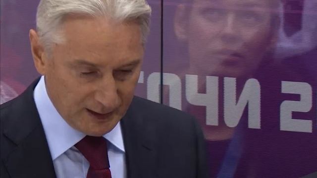 ОИ 2014 Россия - США. Сдвинутые ворота не позволили засчитать шайбу. смотреть онлайн