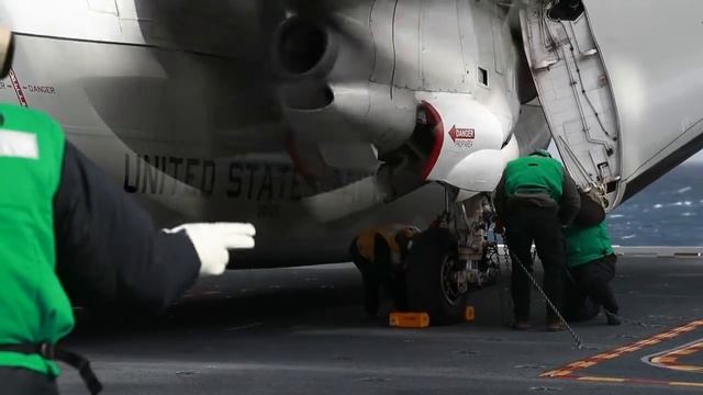 A C-2A Greyhound Lands Aboard USS Gerald R. Ford's (CVN 78) Flight Deck смотреть онлайн