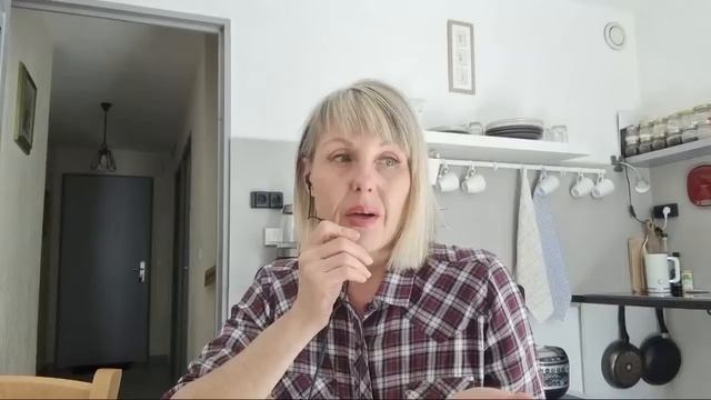 МИНИМАЛЬНАЯ ЗАРПЛАТА ВО ФРАНЦИИ и КАК ВЫЖИВАЮТ ФРАНЦУЗЫ смотреть онлайн