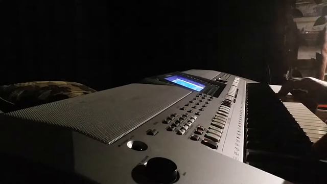 EPITAFIUM- Yamaha PSR S700