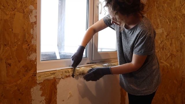 DIY Бюджетный ремонт гостиной своими руками. Внутренняя отделка стен из osb. 1 серия смотреть онлайн