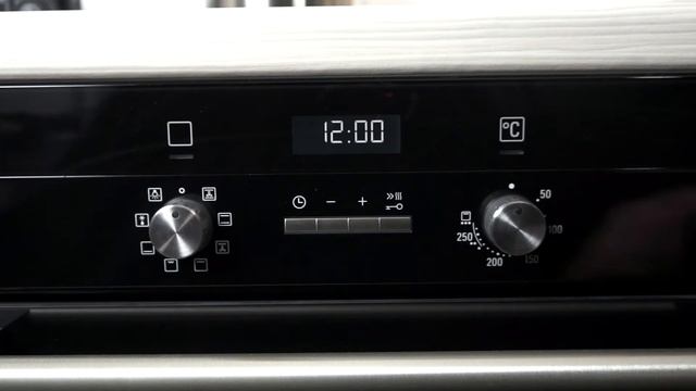 Духовой шкаф Siemens HB23GB655 смотреть онлайн