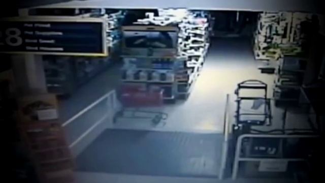 5 ужасающих видео инертных объектов , движущихся в одиночку