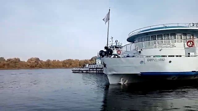 На Оке рядом с п.Белоомут тонет пароход... Не дошёл !!! смотреть онлайн