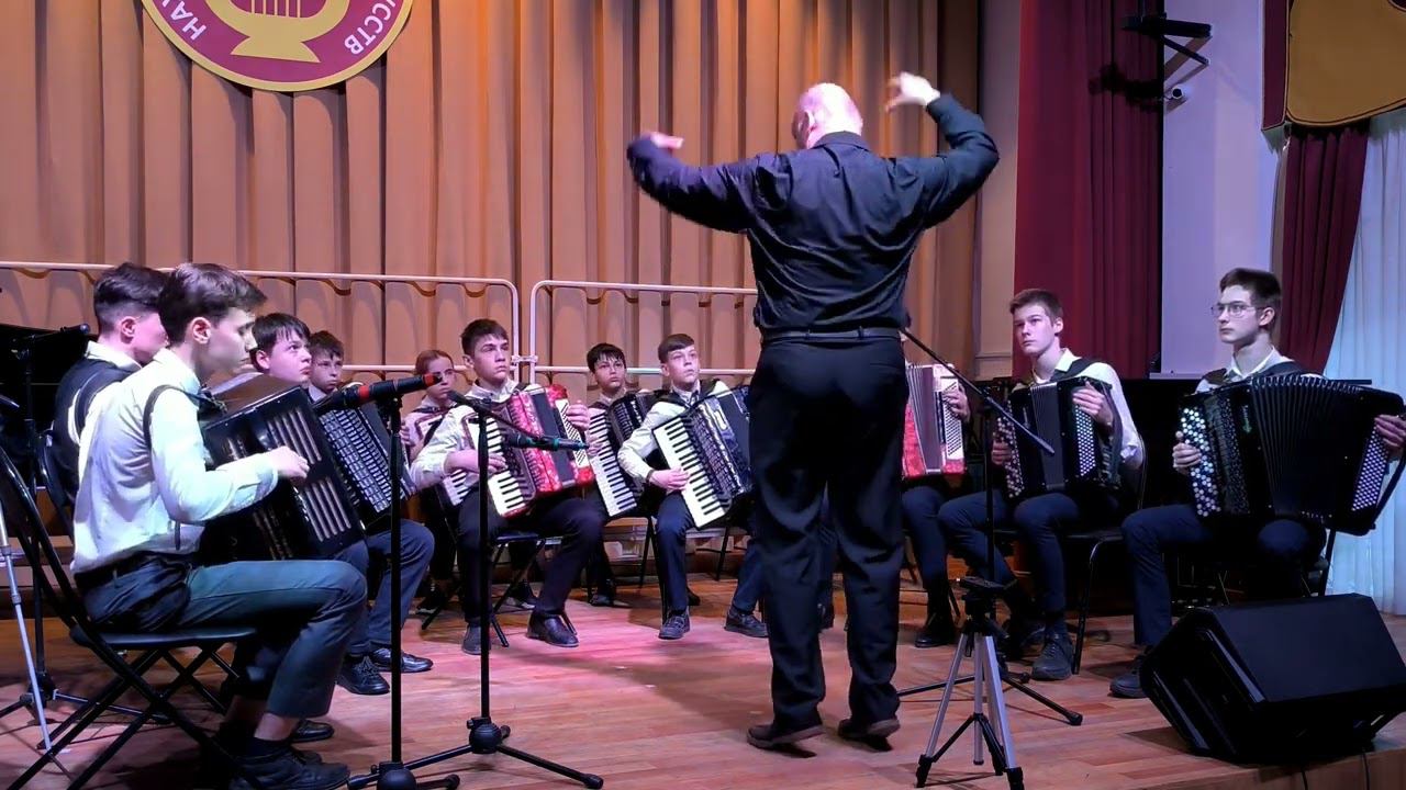 19.И.С. Бах - «Ария» из третьей оркестровой сюиты Ре мажор. Исп. ансамбль баянистов и аккордеонистов смотреть онлайн