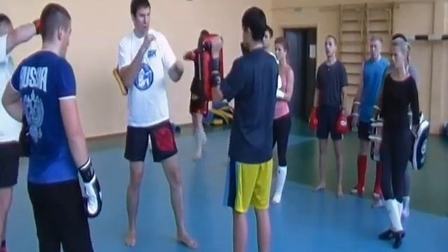 Тула. Групповые и индивидуальные тренировки для детей и взрослых по БОКСУ, КУДО, МУАЙ ТАЙ. смотреть онлайн