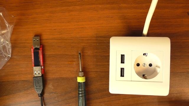 СУПЕР ЕВРОПЕЙСКАЯ РОЗЕТКА С USB ПОРТАМИ смотреть онлайн