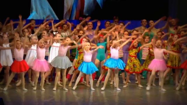Школа им. Майи Плисецкой "Финальный выход" смотреть онлайн