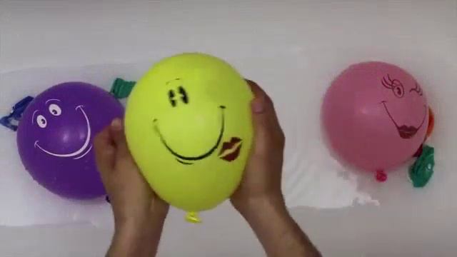 Reverse Happy Kids: Развивающее видео Учим цвета Лопаем воздушные Шарики с водой Красная улыбка смотреть онлайн