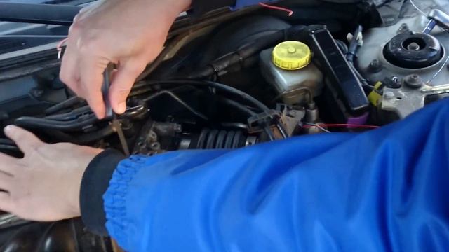 Nissan Maxima A33 Ustawianie Czujnika Położenia Przepustnicy Throttle Position Sensor TPS Adjustmen