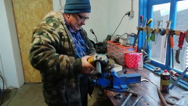 Поломка минитрактора Синтай Самый слабый узел у КИТАЙСКОГО минитрактора. смотреть онлайн