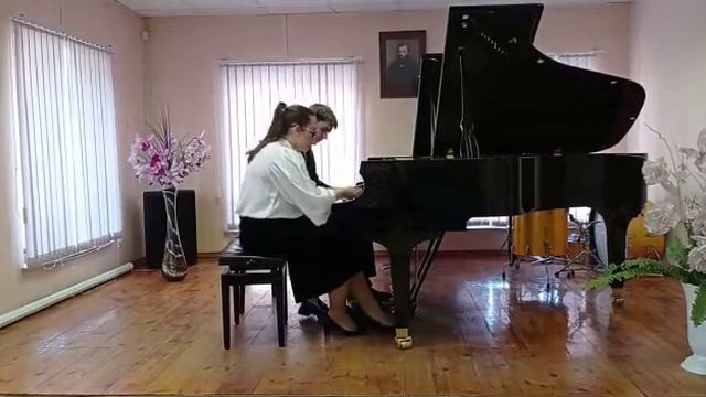 О. Хромушин, обр. С. Назарова "Звенит звонок" смотреть онлайн