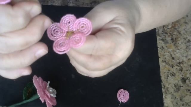 Бегония из бисера. Мастер - класс. Бисероплетение. смотреть онлайн