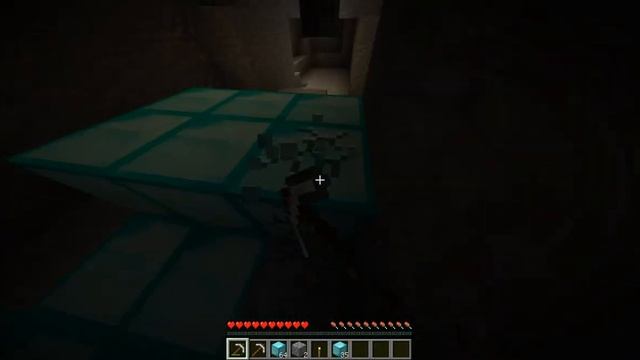 ЖИТЕЛЬ ПРИВЁЛ МЕНЯ В ПЕЩЕРУ ИЗ АЛМАЗОВ В МАЙНКРАФТ! смотреть онлайн