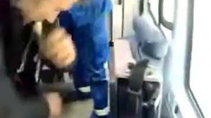 Бухой мужик в скорой.