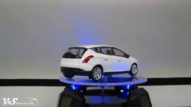 Lancia Delta 2008 - Welly - Escala 1:43 смотреть онлайн