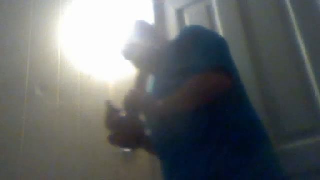 Bong hit! Camera is shit! смотреть онлайн