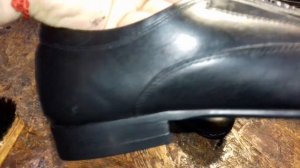 Убираем царапины и потёртости на обуви с помощью крема для обуви Tarrago