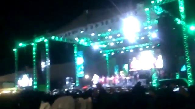 Rico o Pobre(dedicatoria a los pinches americanos)- Lupillo Rivera смотреть онлайн