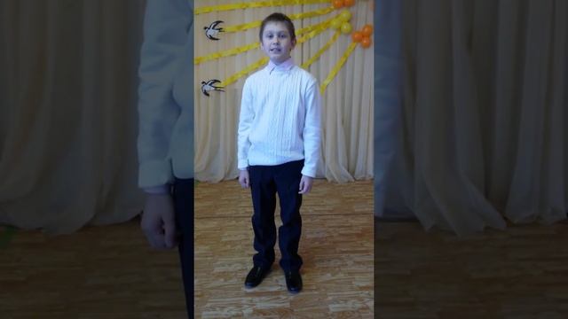 Страна читающая — Роман Графонов читает произведение «Как хорошо ты, о море ночное...» Ф. И. Тютчев смотреть онлайн