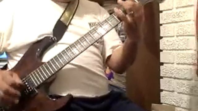 Frets99 and a Boss FDR-1 reverb demo смотреть онлайн