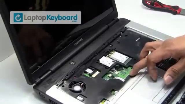 Thay Ban phim Keyboard Toshiba Satellite A200 A205 A210 A215 M200 M205 смотреть онлайн