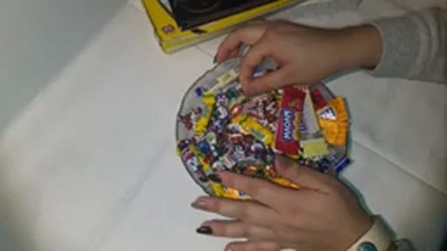 ASMR.Sweets.АСМР.Шепот.Хрум рум фантики. смотреть онлайн