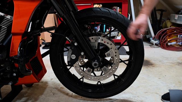 Carbon Fiber Parts Part 1 - Installing Hofmann Designs Carbon Fiber Fender on my Road Glide Special смотреть онлайн