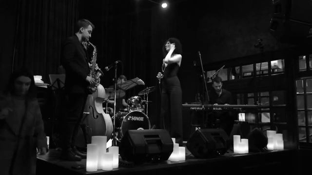 Cry Me A River (A.Hamilton) – Diana Sur Project – 05.05.21 – 16 Tons Pub Arbat (Moscow 🇷🇺 Russia). смотреть онлайн