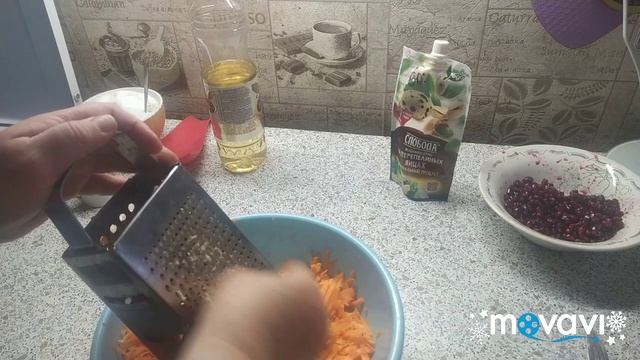 Витаминный салат из моркови.