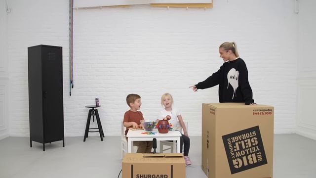 WILL THEY CHEAT?! *HIDDEN CAMERA GAMES* смотреть онлайн