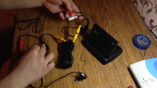 Подключение монитора и камеры заднего вида (быстрое подключение, проверка)