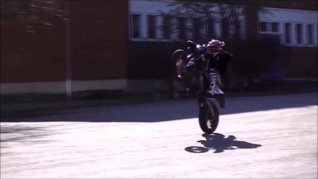 Класные девки на мото!) смотреть онлайн