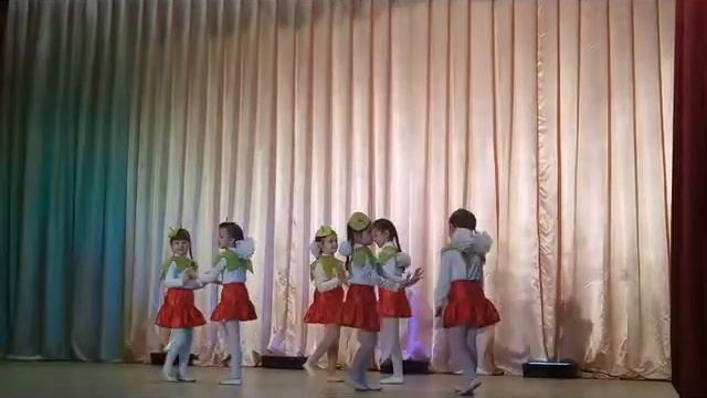 МБДОУ-д/с"Солнышко"г.Аркадак, танец"Ягодки-кокетки" смотреть онлайн
