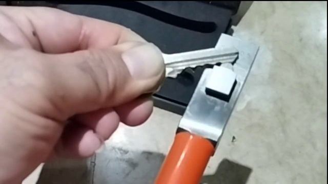LISHI Key Duplicate Cutter! Hand Tool смотреть онлайн