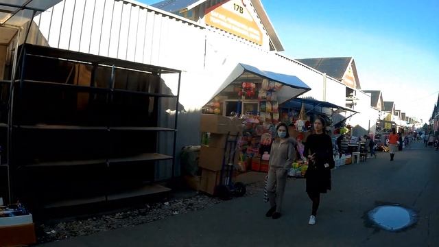 Пятигорский рынок Лира. Автостанция, парковка. смотреть онлайн