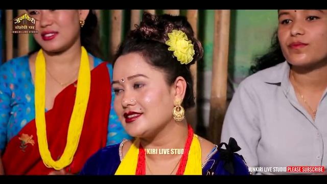 बुढाबुढीको ठाकठुक सुन्नेलाई रमाईलो Bhuima Dhulo Chha |Rabin Lamichhane & Aasha BC Junkiri Dohori -1 смотреть онлайн