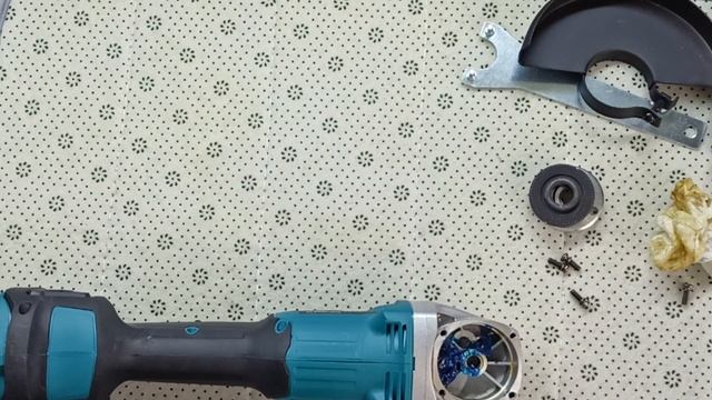 Аккумуляторная БОЛГАРКА 18V с Алиэкспресс! обзор, смазка редуктора. смотреть онлайн